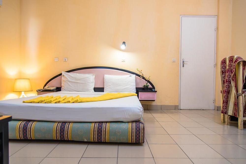 Hotel Beausejour Mirabel Bonaberi Luaran gambar